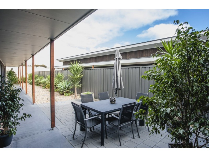 2/36 Cove View Drive, Port Lincoln SA 5606