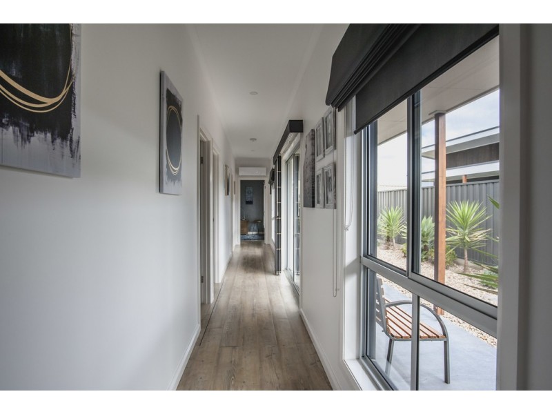 2/36 Cove View Drive, Port Lincoln SA 5606