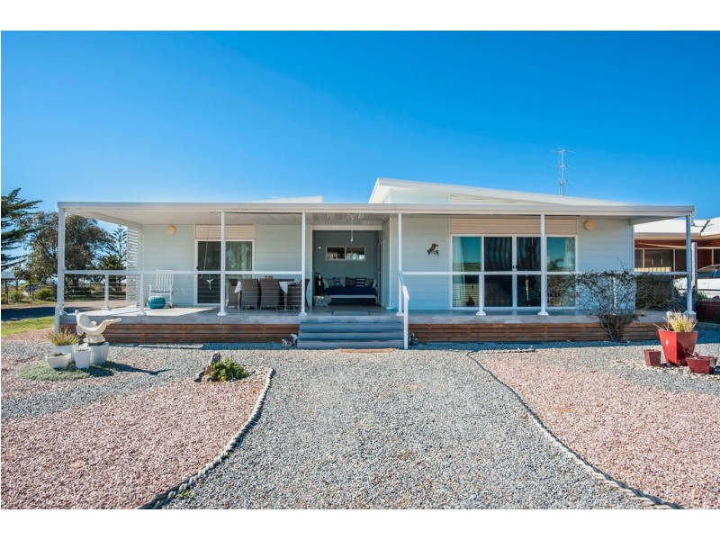26 Central Street, Louth Bay SA 5607