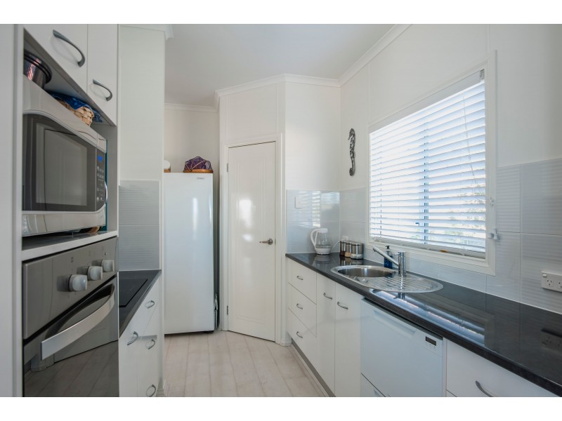 26 Central Street, Louth Bay SA 5607