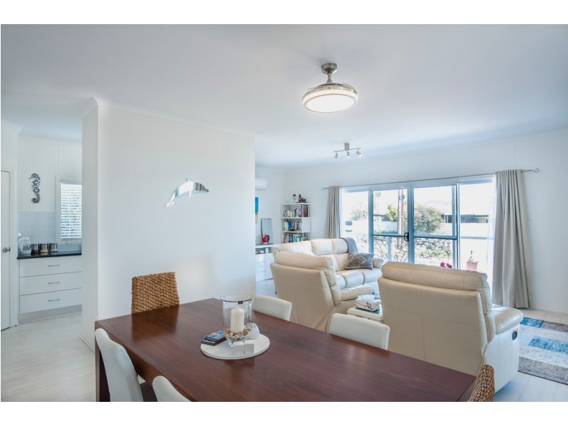 26 Central Street, Louth Bay SA 5607