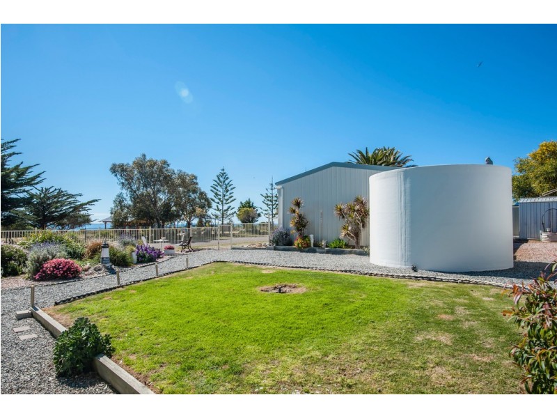 26 Central Street, Louth Bay SA 5607
