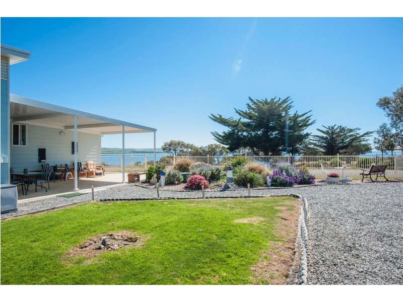 26 Central Street, Louth Bay SA 5607