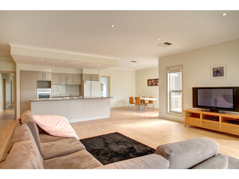 8 Cove View Drive, Port Lincoln SA 5606
