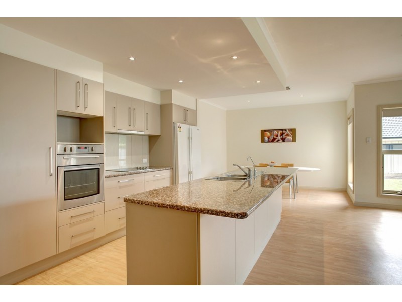 8 Cove View Drive, Port Lincoln SA 5606