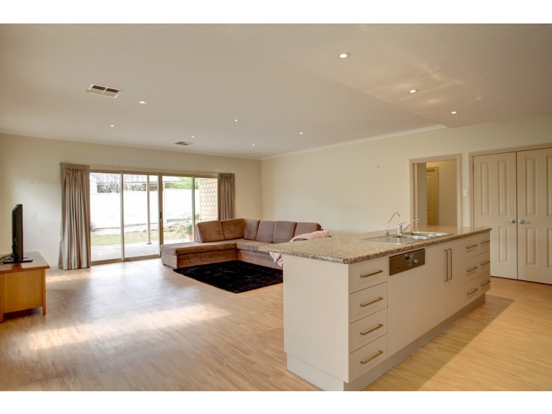 8 Cove View Drive, Port Lincoln SA 5606