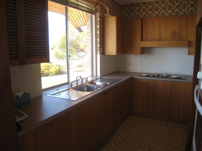 36 Victoria Crescent, Port Lincoln SA 5606
