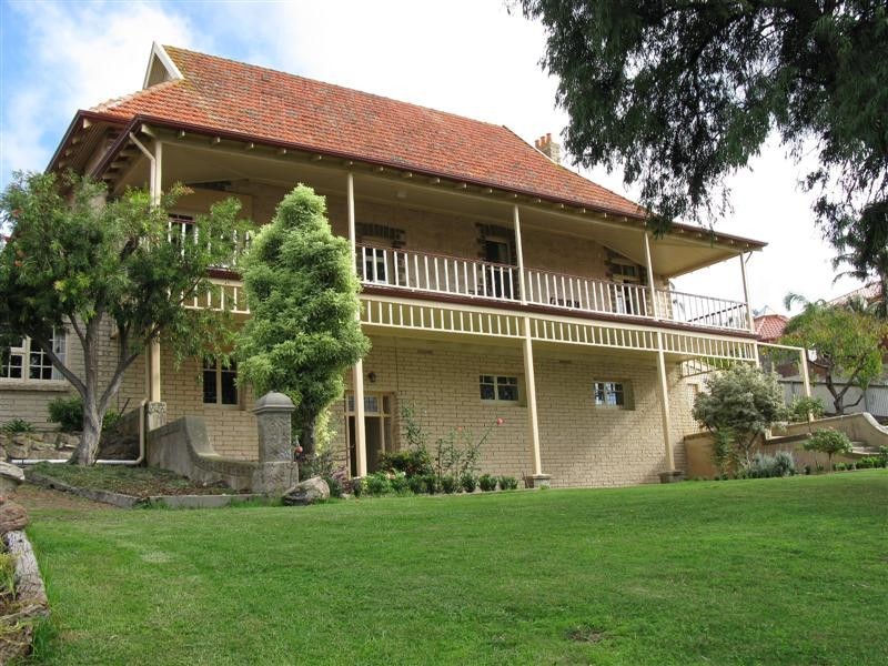 76 Lincoln Highway, Port Lincoln SA 5606