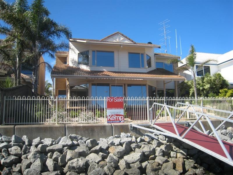 30 Parnkalla Avenue, Port Lincoln SA 5606