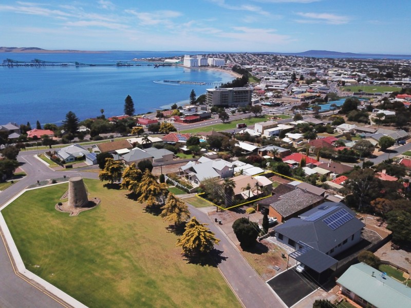 7 Dorset Place, Port Lincoln SA 5606