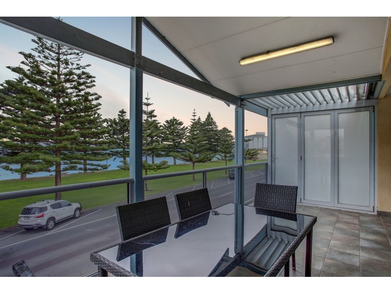 2 and 3 of 100 Tasman Terrace, Port Lincoln SA 5606