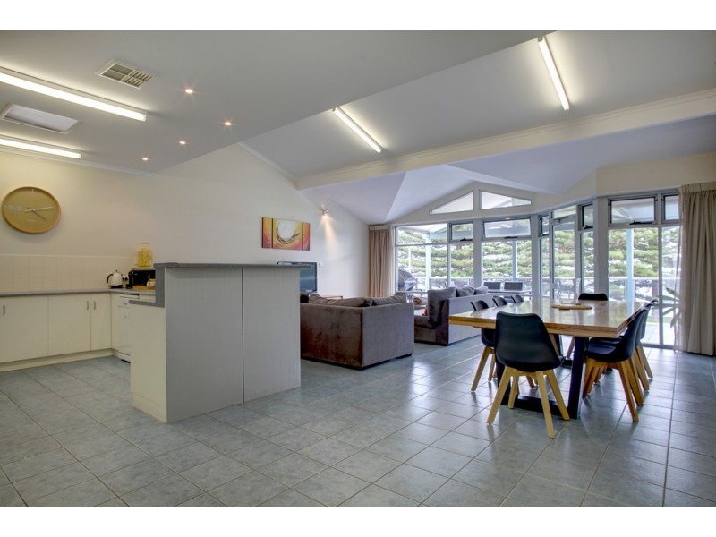 2 and 3 of 100 Tasman Terrace, Port Lincoln SA 5606