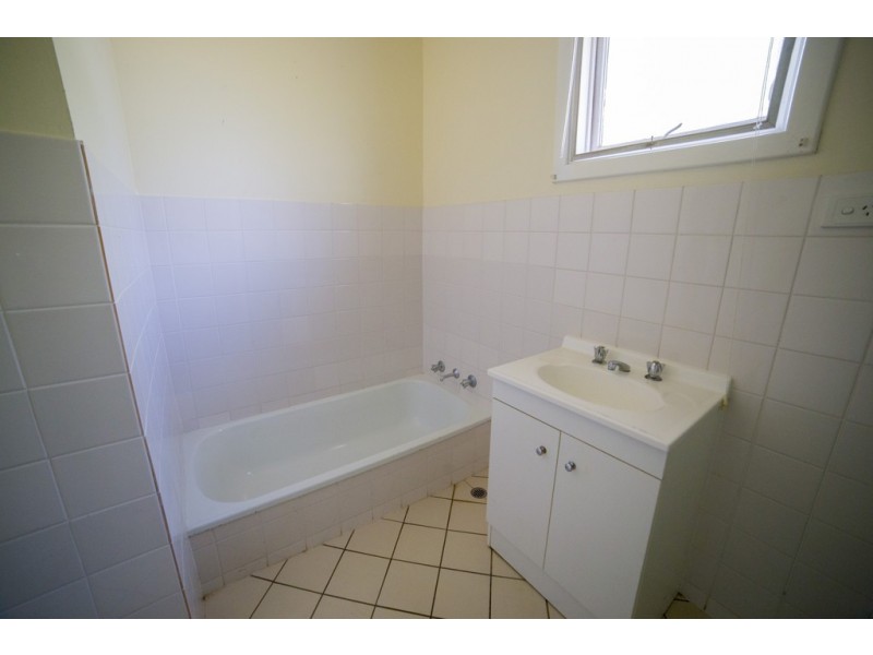 2 Sims Crescent, Cleve SA 5640