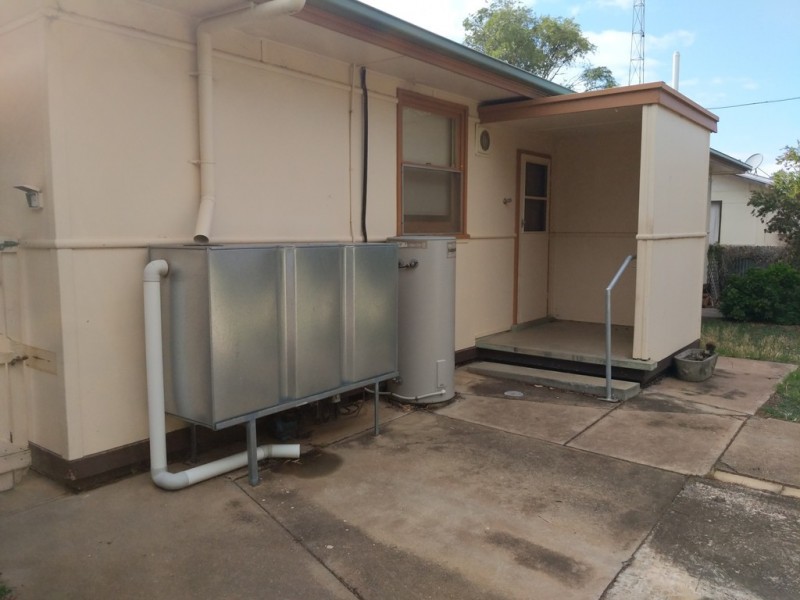 2 Sims Crescent, Cleve SA 5640