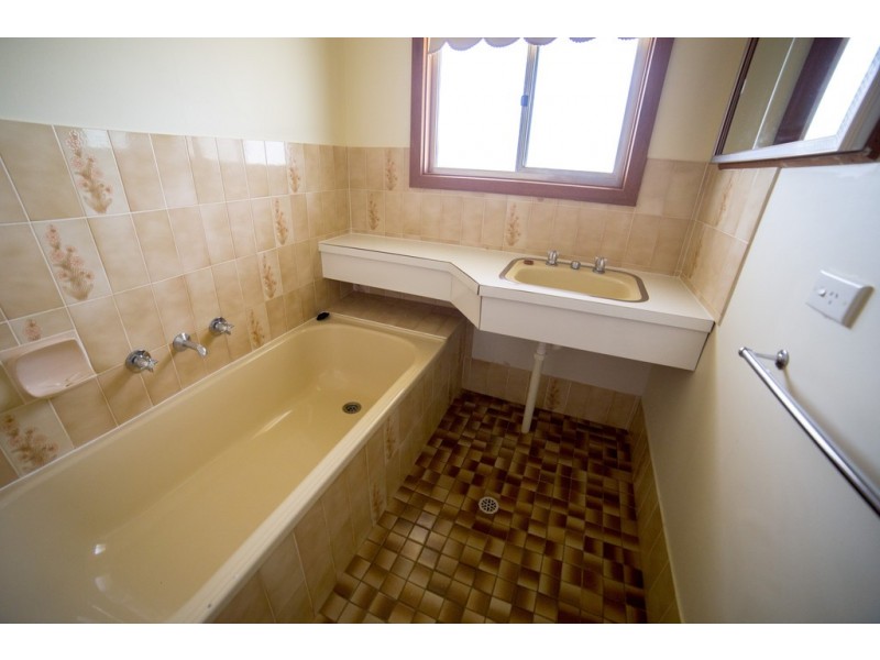 12 Silver Street, Cleve SA 5640