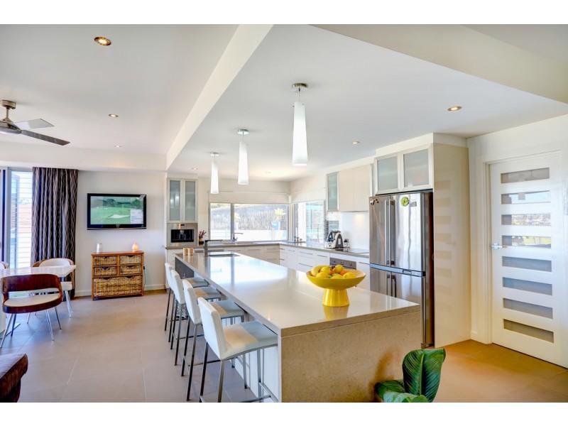 12 Calais Avenue, Port Lincoln SA 5606