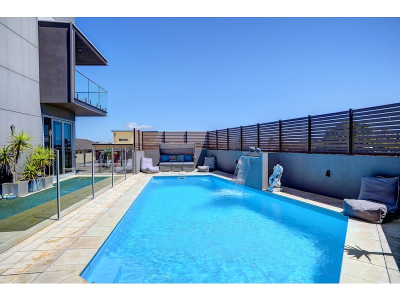 12 Calais Avenue, Port Lincoln SA 5606
