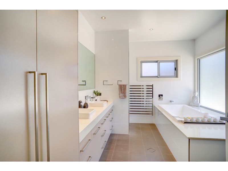 12 Calais Avenue, Port Lincoln SA 5606