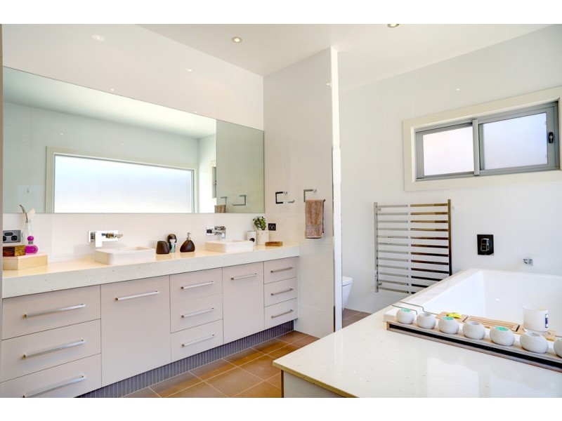 12 Calais Avenue, Port Lincoln SA 5606