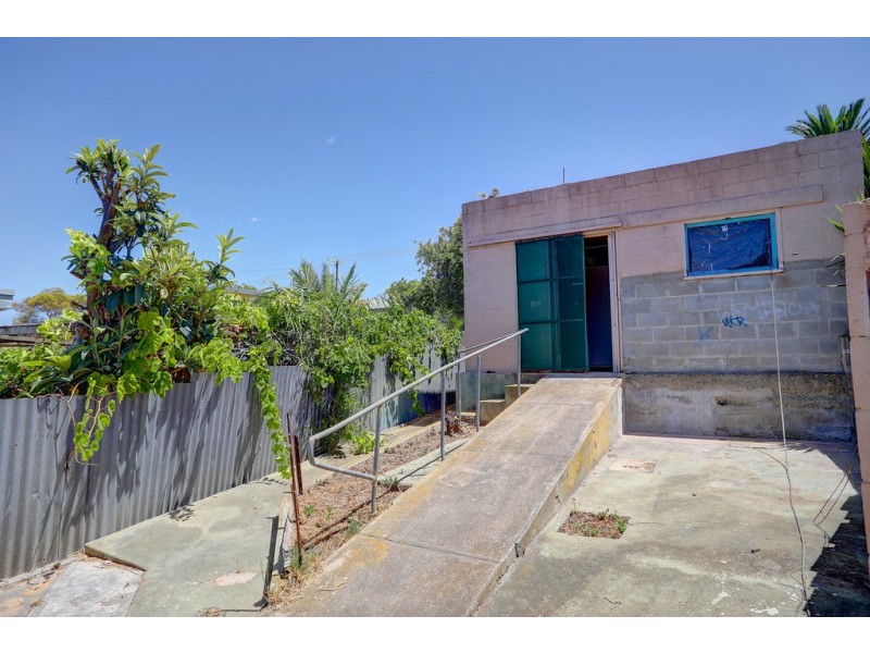 12 Kinmont Avenue, Port Lincoln SA 5606