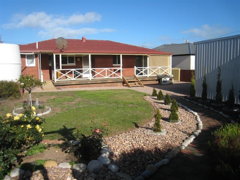 36 Wallis Street, Port Neill SA 5604