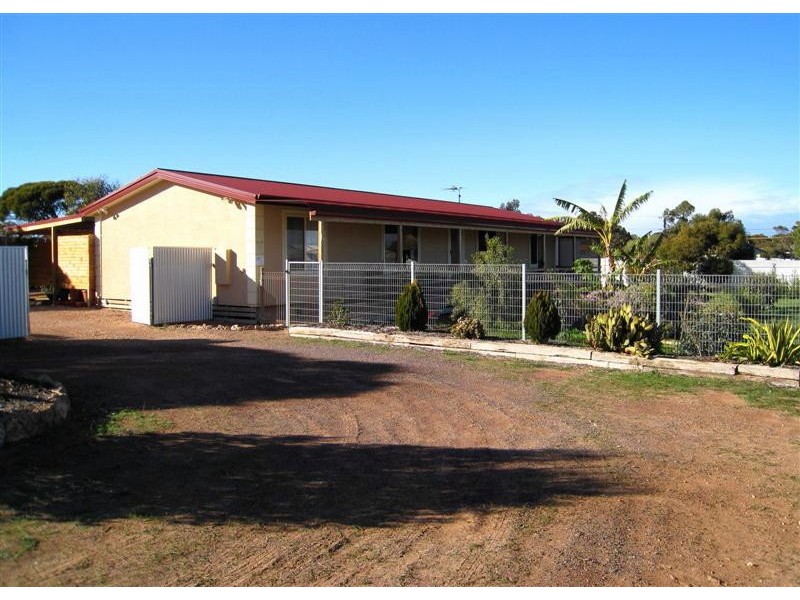 2 Murat Terrace, Ceduna SA 5690
