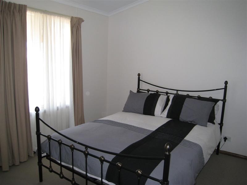 2 Murat Terrace, Ceduna SA 5690