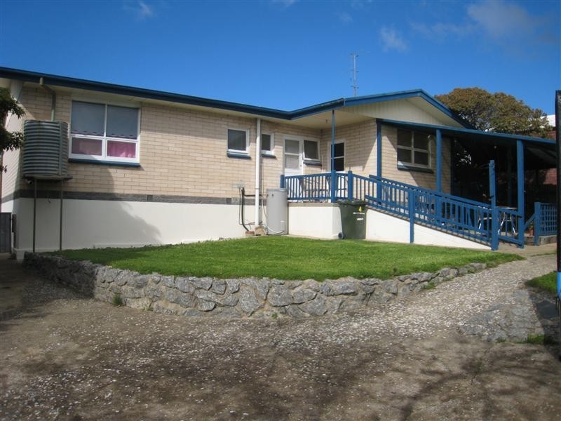 4 Newton Street, Port Lincoln SA 5606
