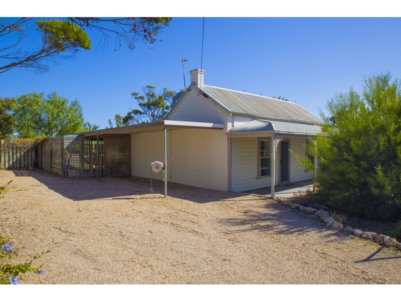 19 Wells Street, Streaky Bay SA 5680