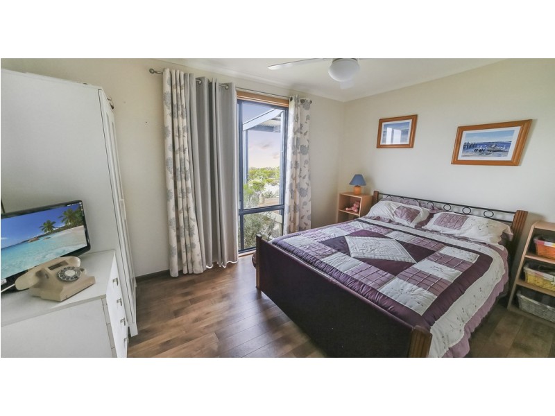 18 Seaview Road, Perlubie SA 5680