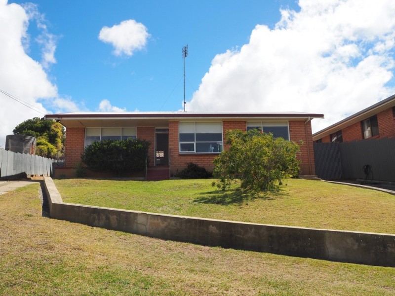 4 Kinmont Avenue, Port Lincoln SA 5606