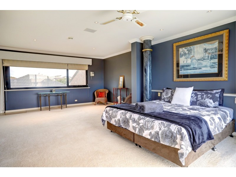 28 Lake View Avenue, Port Lincoln SA 5606