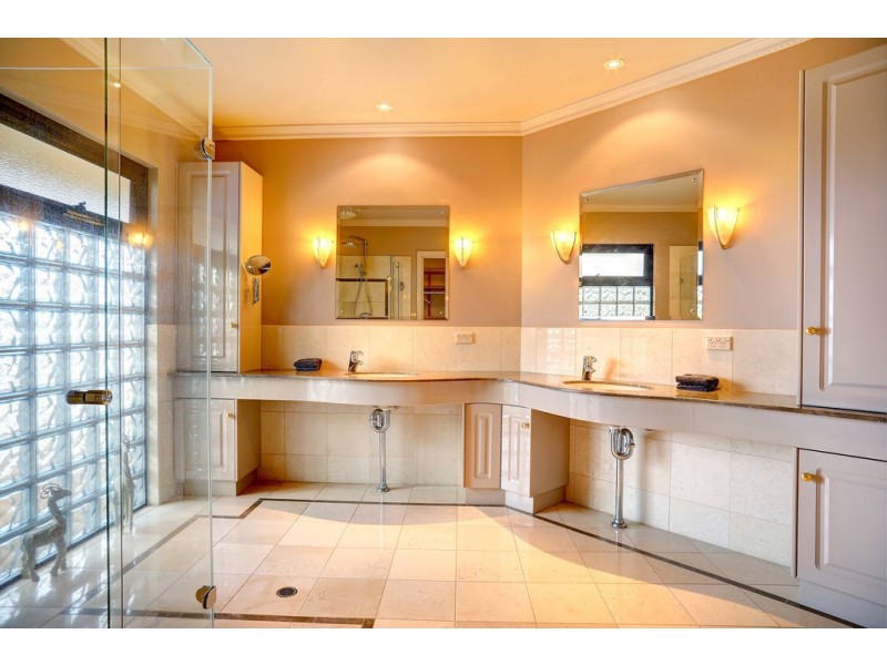 28 Lake View Avenue, Port Lincoln SA 5606