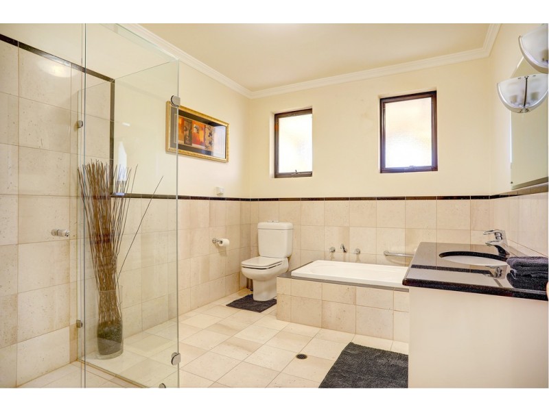 28 Lake View Avenue, Port Lincoln SA 5606
