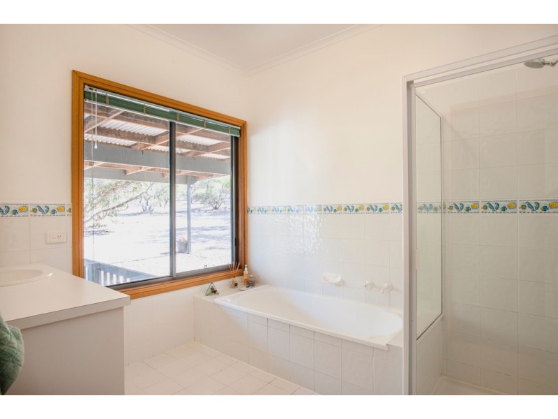 70 Boundary Road, Boston SA 5607
