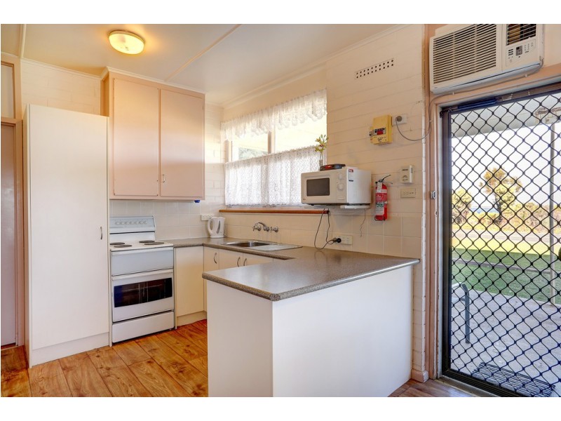 335 Esplanade, Coffin Bay SA 5607