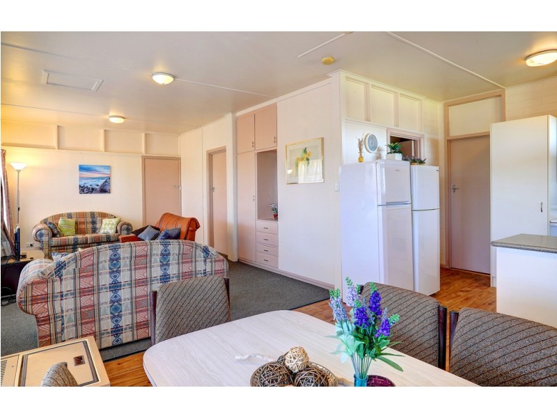 335 Esplanade, Coffin Bay SA 5607