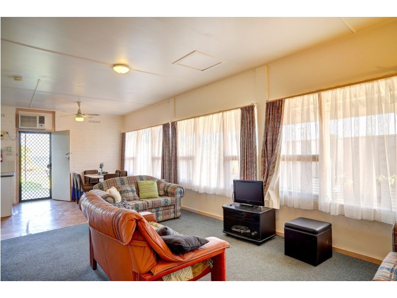 335 Esplanade, Coffin Bay SA 5607