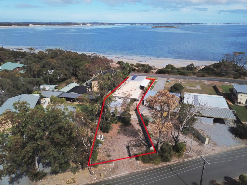 335 Esplanade, Coffin Bay SA 5607