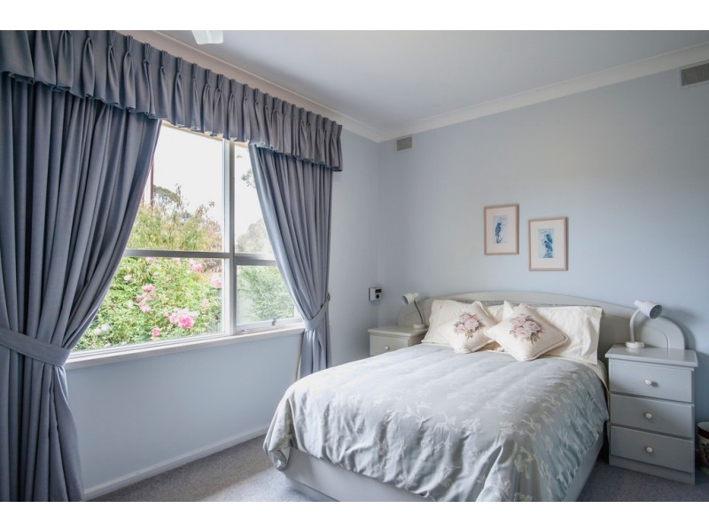 32 Flinders Avenue, Coffin Bay SA 5607