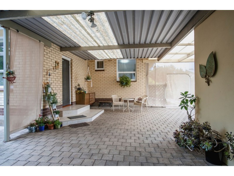 32 Flinders Avenue, Coffin Bay SA 5607