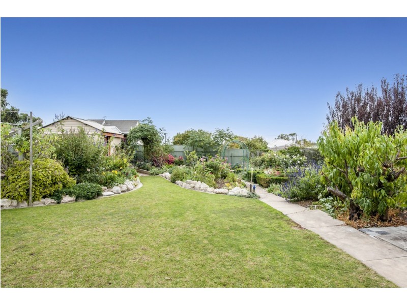 32 Flinders Avenue, Coffin Bay SA 5607