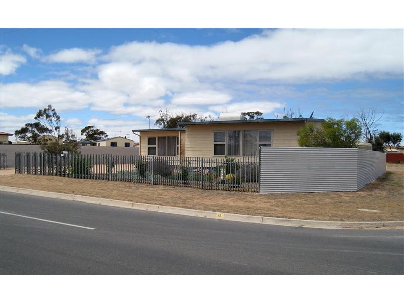 34 Kloeden Street, Ceduna SA 5690
