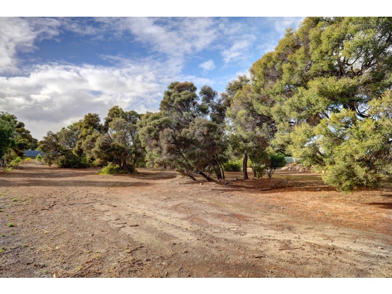 203 Esplanade, Coffin Bay SA 5607
