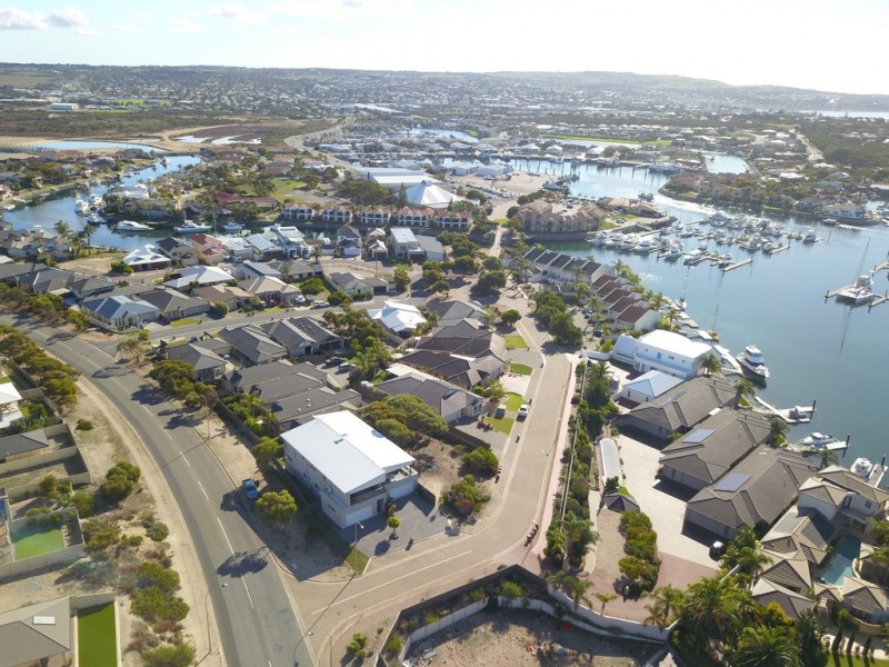 4 Bridge Crescent, Port Lincoln SA 5606