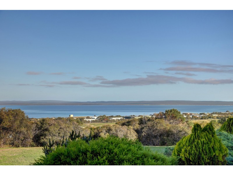 11 Explorer Drive, Port Lincoln SA 5606