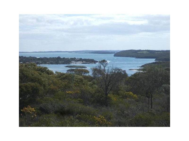 7 Flinders Ave, Coffin Bay SA 5607