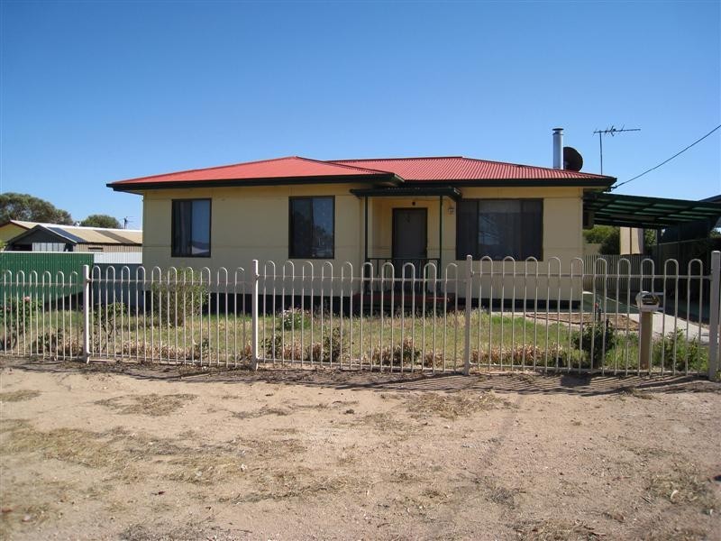 17 Tonkin Street, Ceduna SA 5690