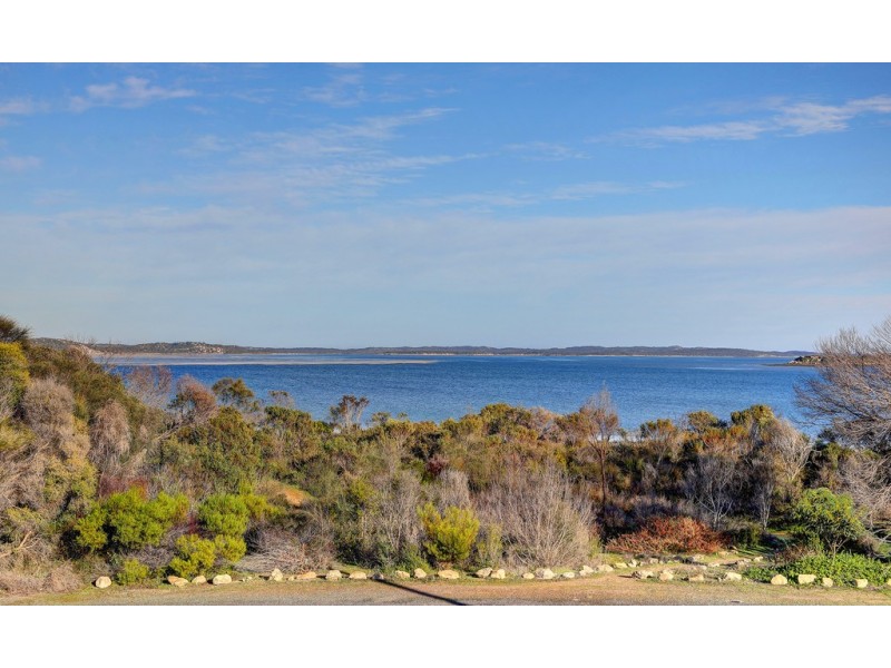 379 Esplanade, Coffin Bay SA 5607