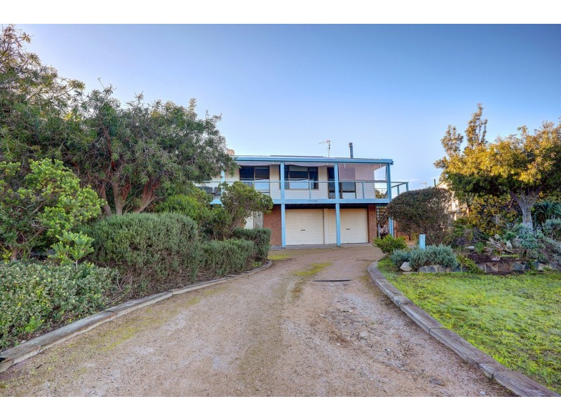 379 Esplanade, Coffin Bay SA 5607